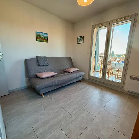 2 Pieces, 4 Couchages, Parking, - Fr-1-826-6 *